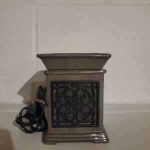 Grey and Black scentsy warmer